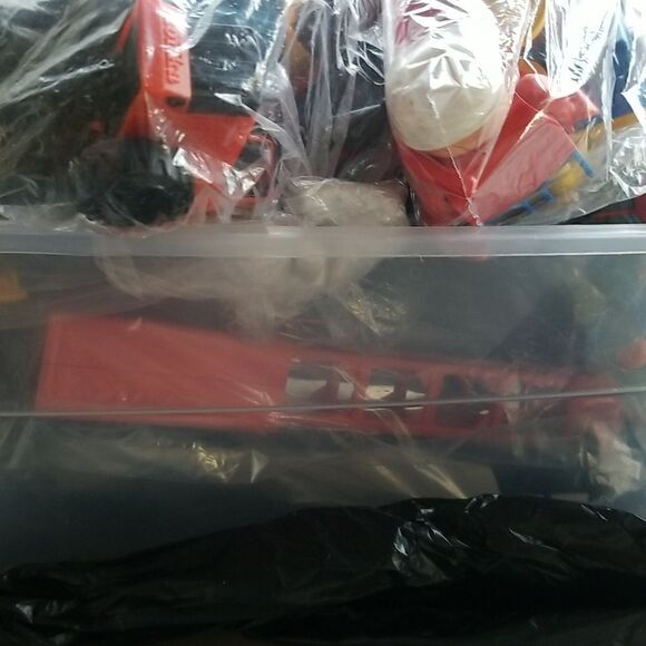 Mystery Box Bundle! Little toys - Picture 11 of 11